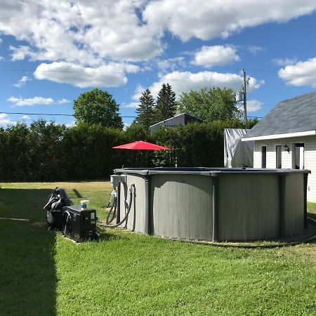 La Maison Du Village, Spa Shawinigan Luaran gambar